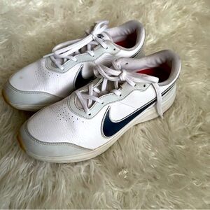 NIKE white leather dad sneaker tennis shoe